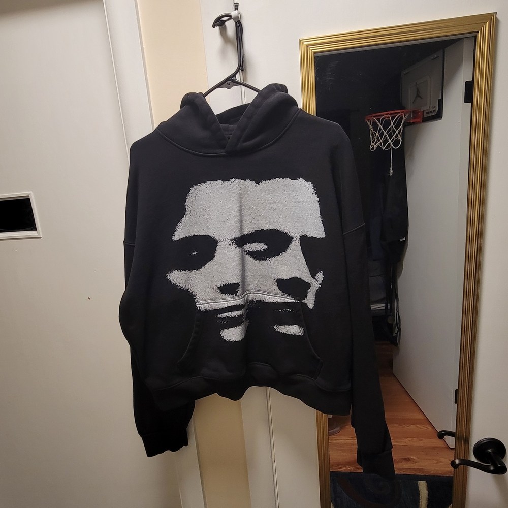 Hype Monochrome Face Graphic Hoodie